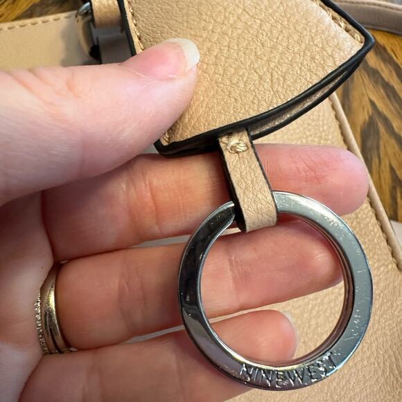 Nine West NWOB Satchel w Crossbody Strap & Handles Beige Cream - Picture 6 of 9